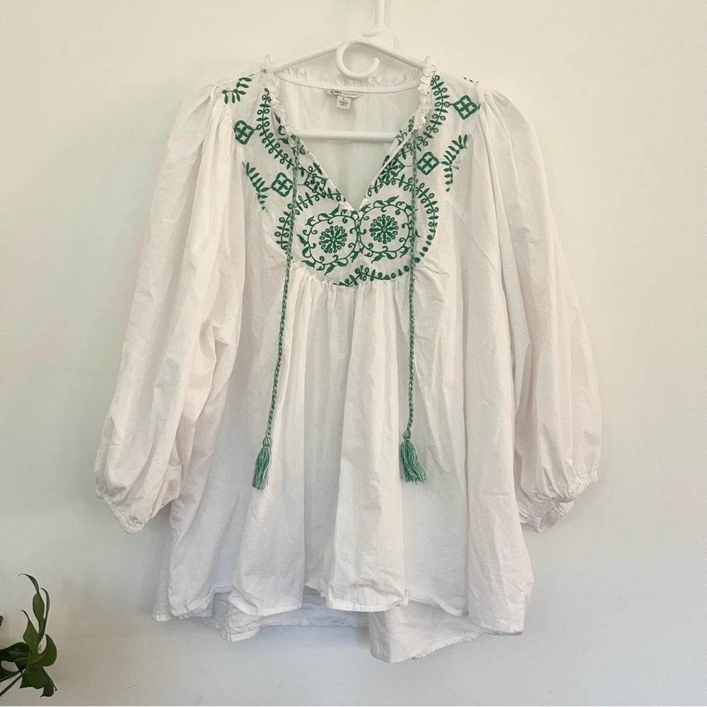 Cato Peasant Blouse White with Green Floral Embroidery Puffy Sleeves Large READ